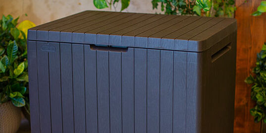 Yitahome  120 Gallon Resin Deck Box Large Outdoor Waterproof Lockable  Storage Light Brown